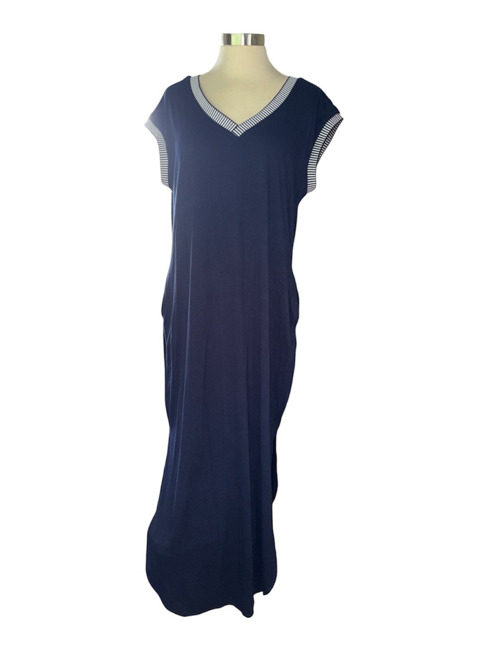 Merokeety Navy V-Neck Maxi Dress with Striped Trim side slits pockets Sz M NWOT